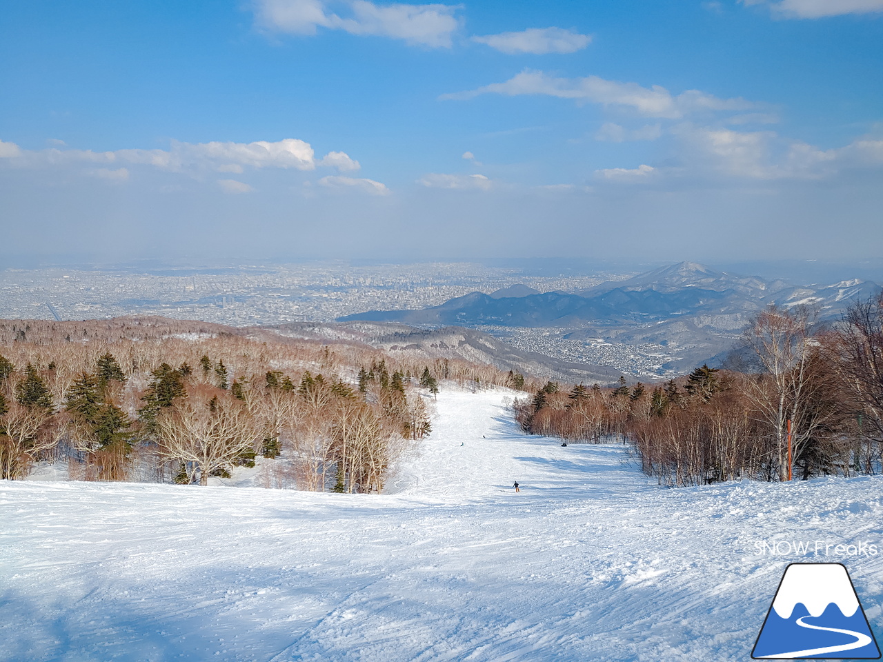 サッポロテイネ｜今シーズンの平日営業は、3/31（金）まで。静かで穏やかな春山を滑りましょう！
